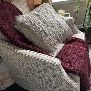 Threshold Studio McGee Boucle’ 2-sided Throw Blanket